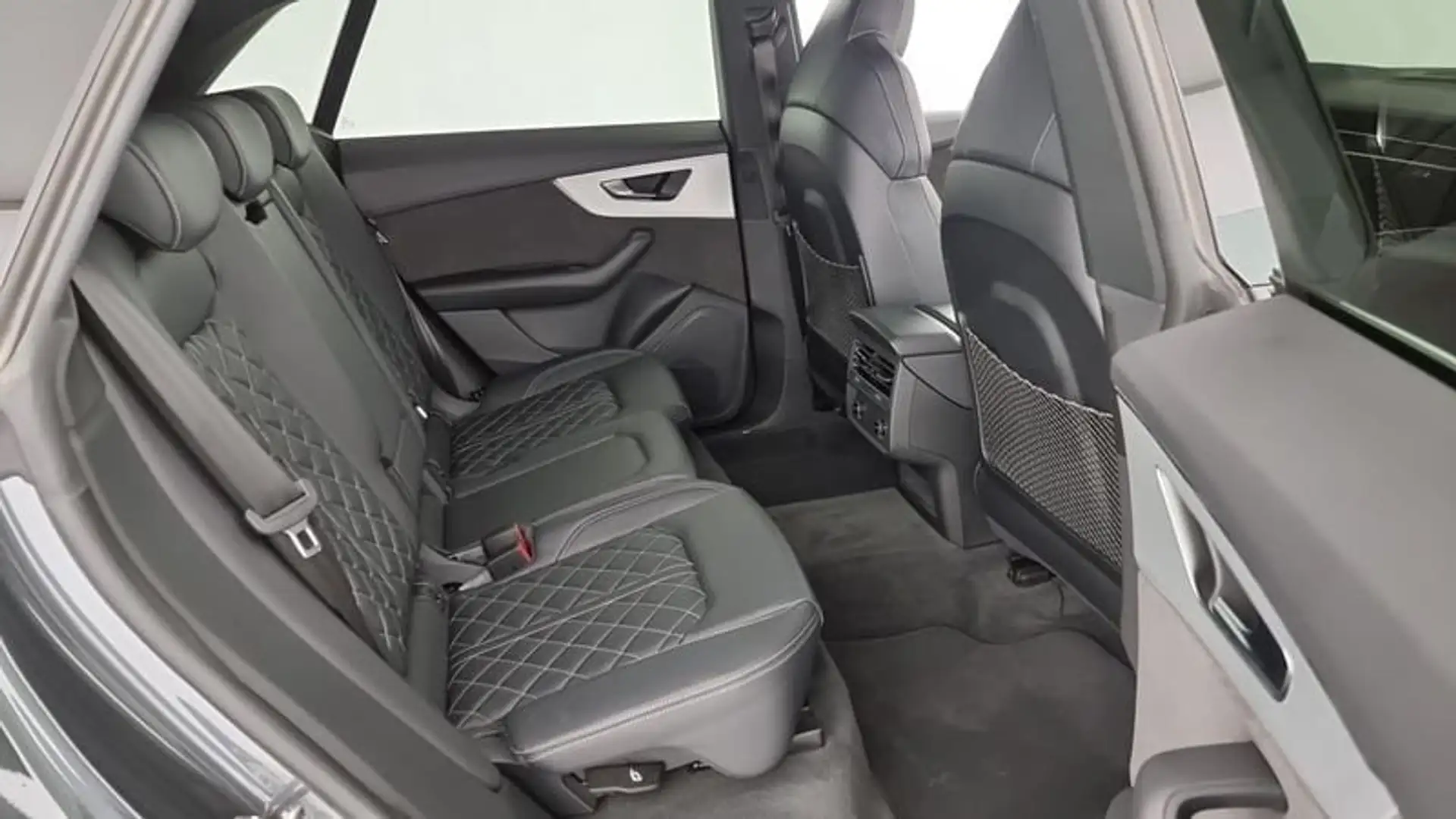 Audi Q8 50 TDI 286 CV quattro tiptronic S-Line Grigio - 2