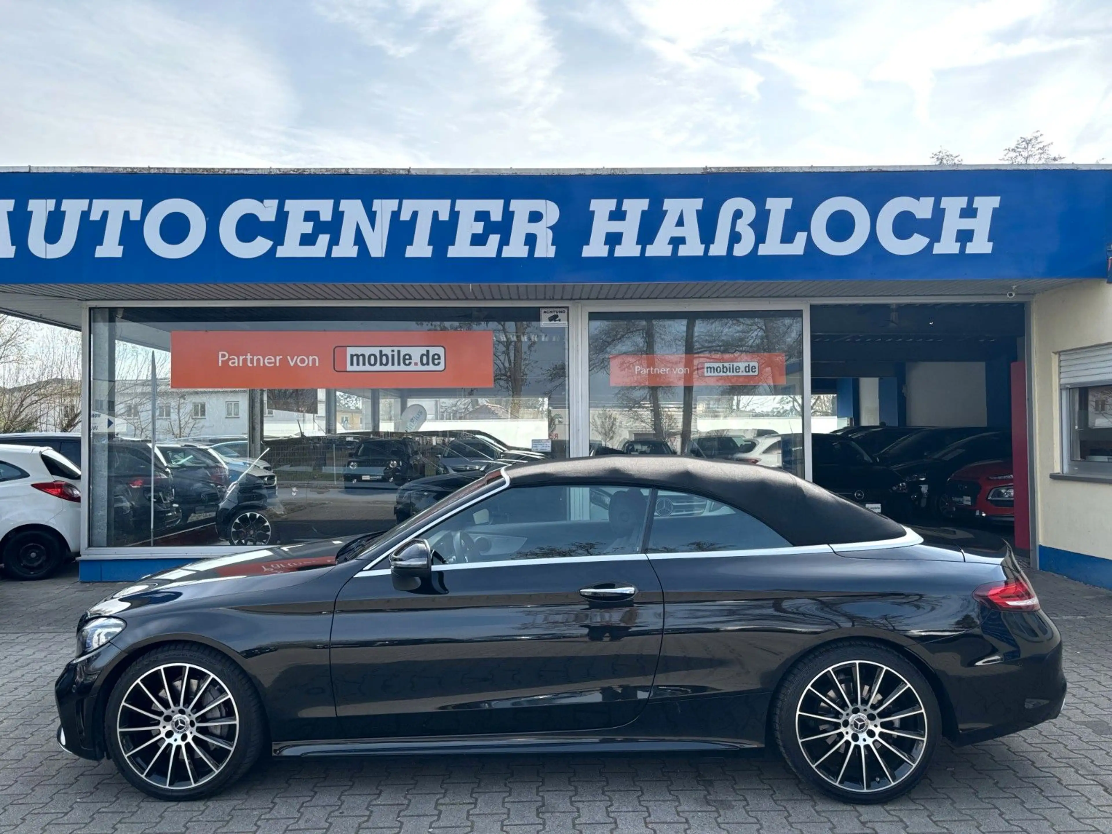 Mercedes-Benz C 300 d Cabrio*AMG-LINE*CARBON*HIGH-END*ACC*19" — photo 4