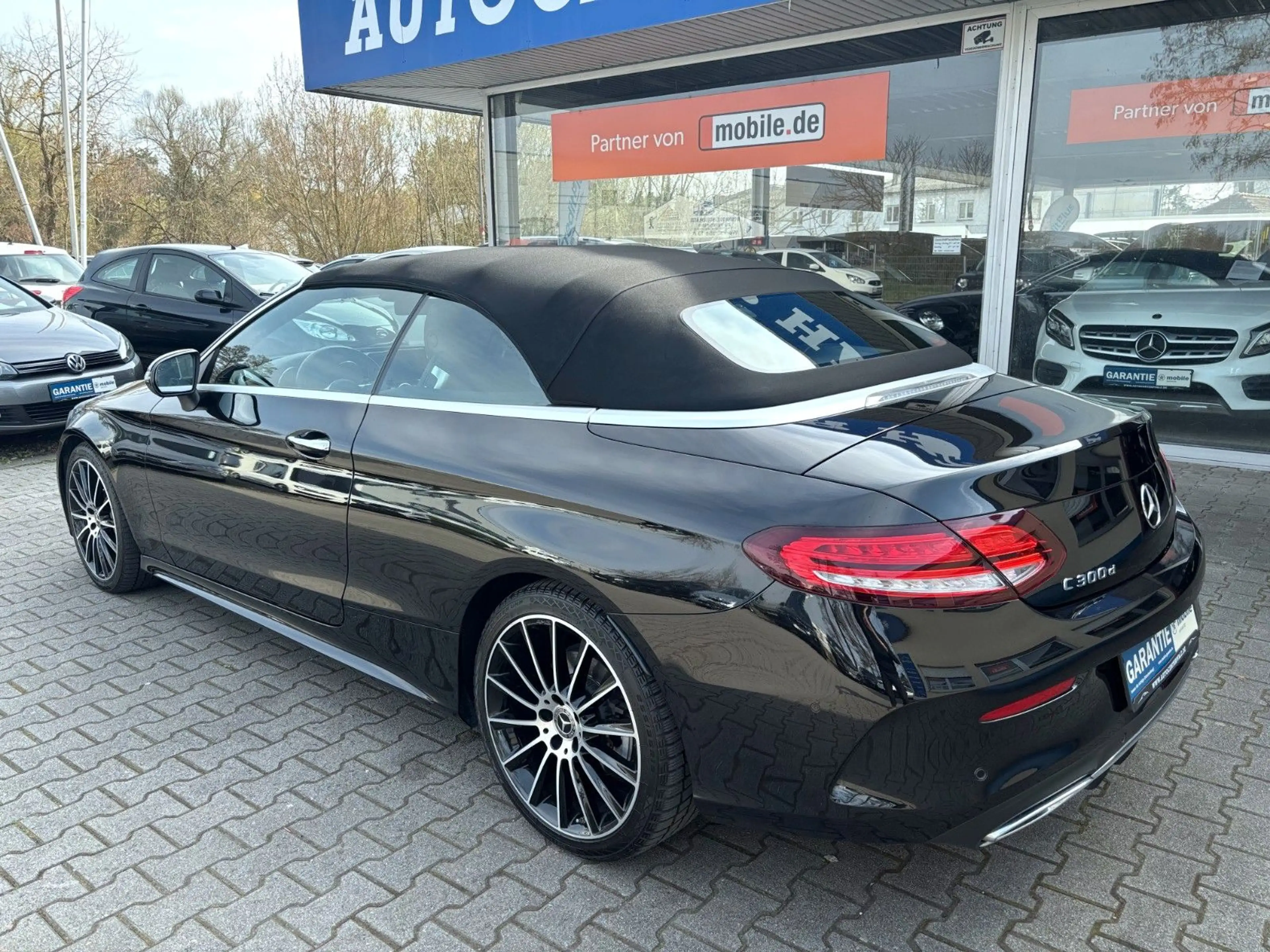Mercedes-Benz C 300 d Cabrio*AMG-LINE*CARBON*HIGH-END*ACC*19" — photo 11