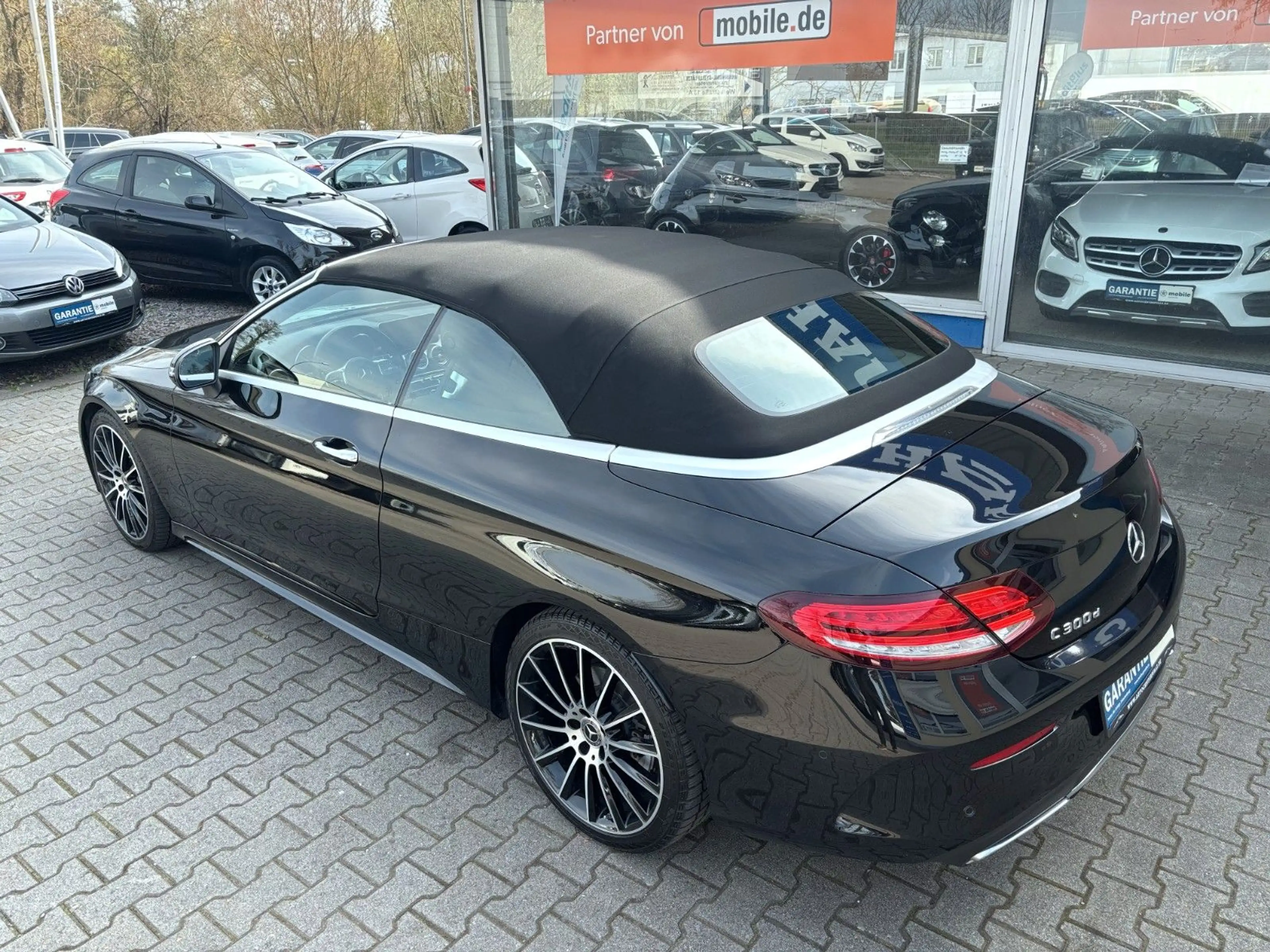 Mercedes-Benz C 300 d Cabrio*AMG-LINE*CARBON*HIGH-END*ACC*19" — photo 12