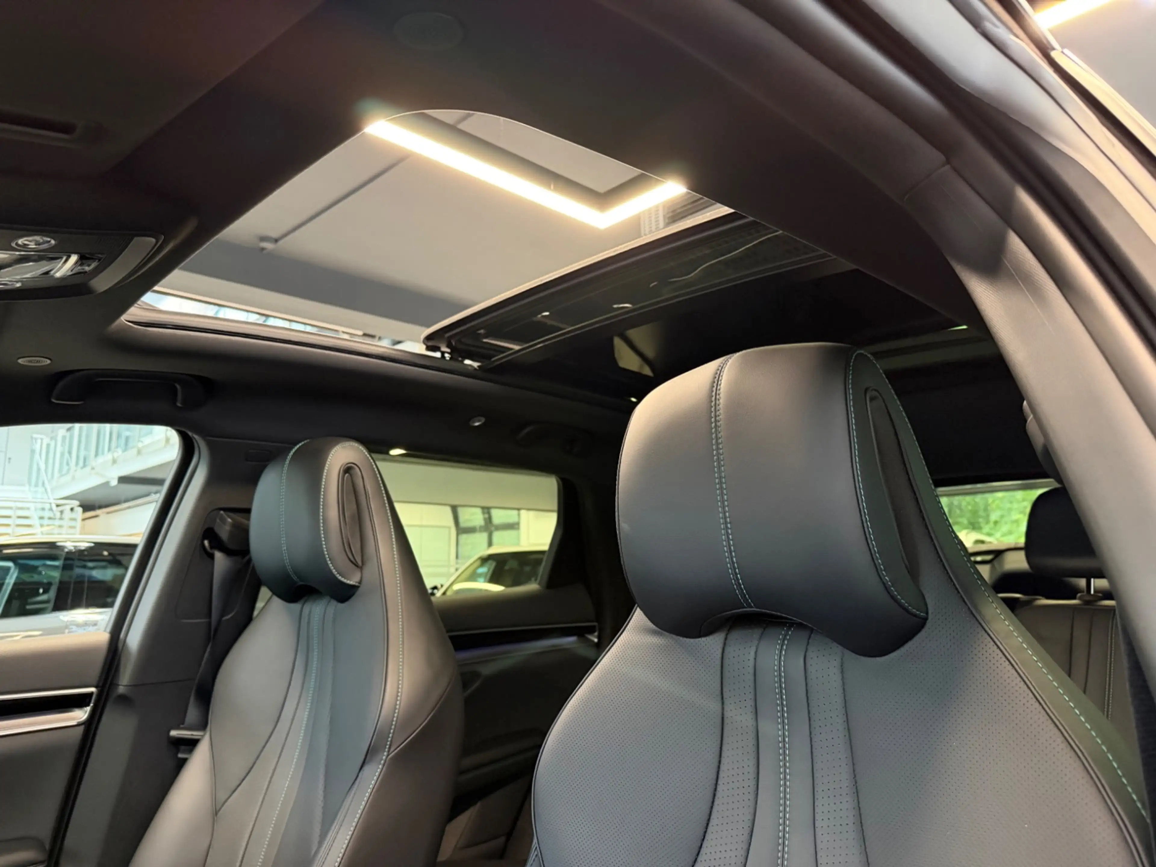 BYD Seal U DM-i 1.5 PHEV Boost LED Pano SHZ Assist — photo 14