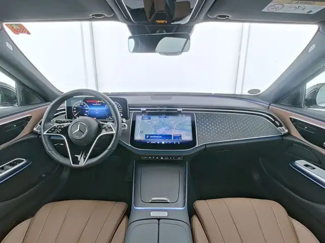 Mercedes-Benz E 300 e T Avantgarde 4xSHZ AHK AUT Kam.,Navi Ansicht 8