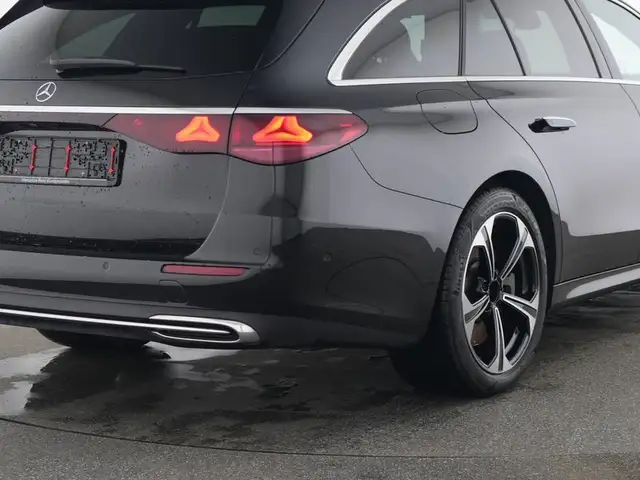 Mercedes-Benz E 300 e T Avantgarde 4xSHZ AHK AUT Kam.,Navi Ansicht 5