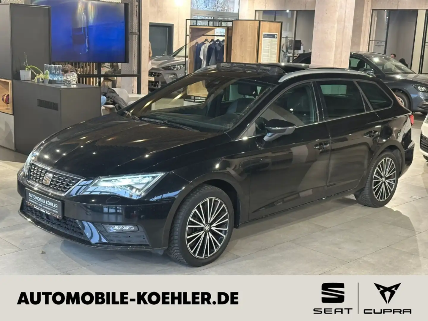 SEAT Leon ST Xcellence Panorama NaviSoundsystem LED Sperrdif Zwart - 1