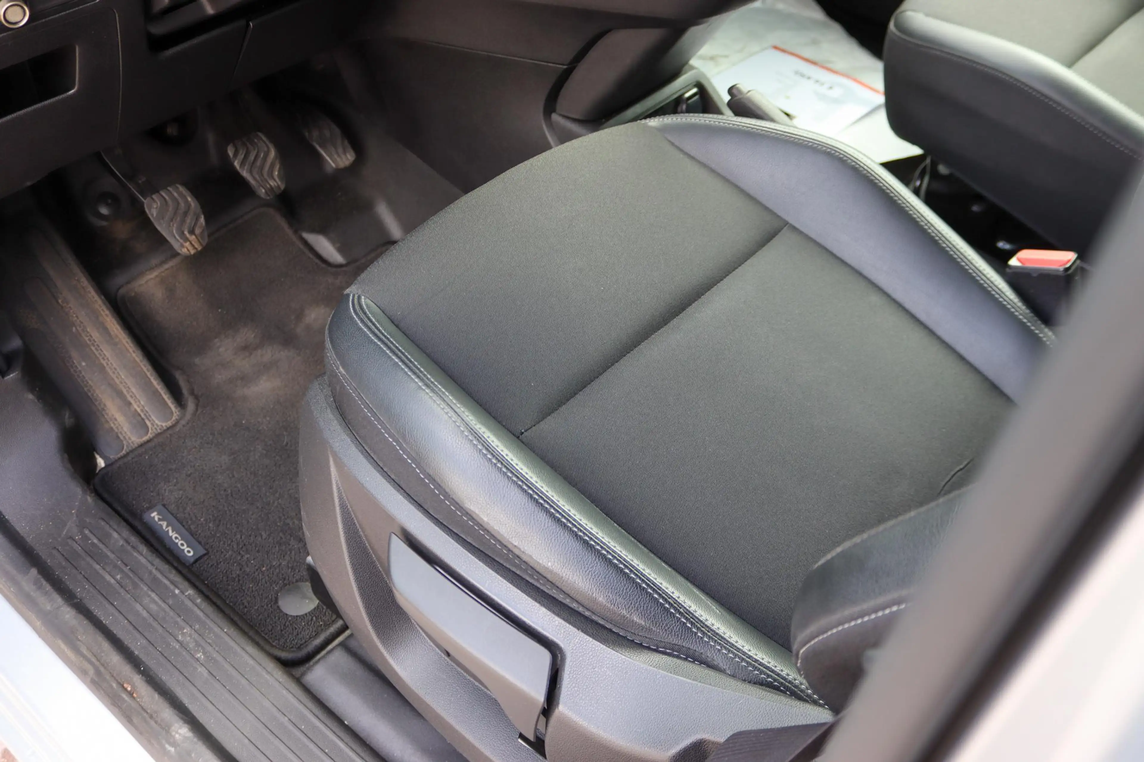 Renault Kangoo 1.3 TCe 100 Comfort L1 Airco, Camera, Benzine! — photo 7
