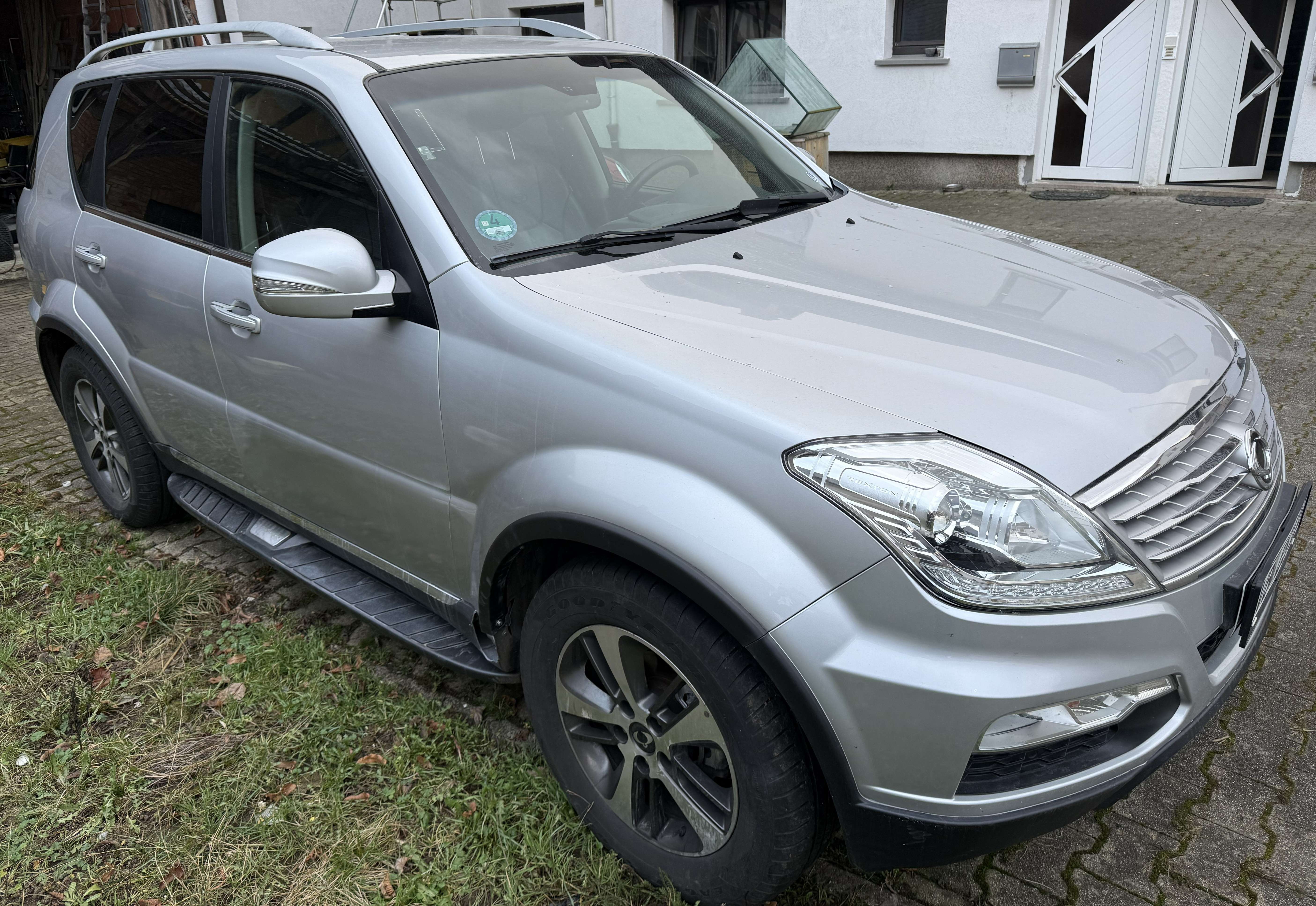 Second hand Ssangyong Rexton 2.2