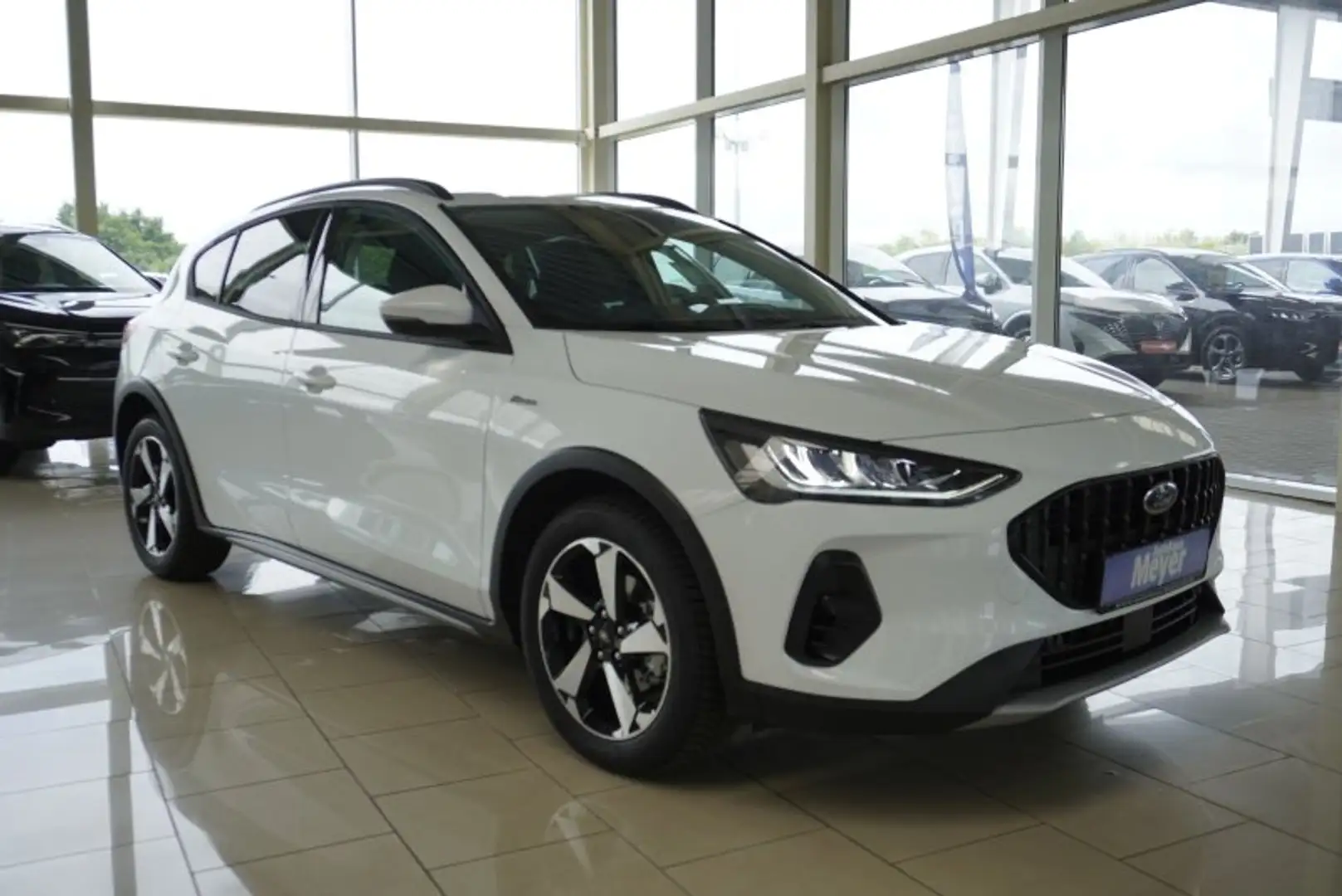 Ford Focus Active X 1.0 155PS aAHK/LED/Navi/Kamera/Winterp. Weiß - 1