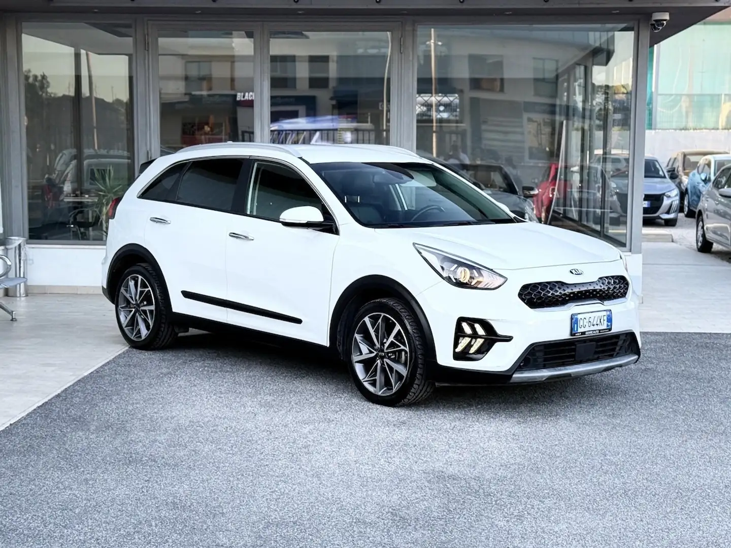 Kia Niro 1.6 Hybrid 105CV E6 Automatica Neo. - 2021 Blanc - 1