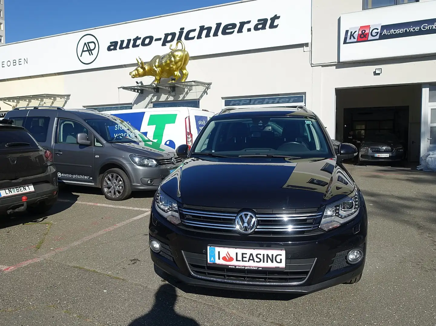 Volkswagen Tiguan 2,0 TDI BMT 4Motion Sky DPF Schwarz - 1