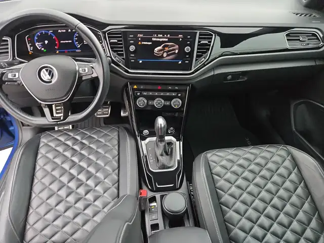 Volkswagen T-Roc view 8