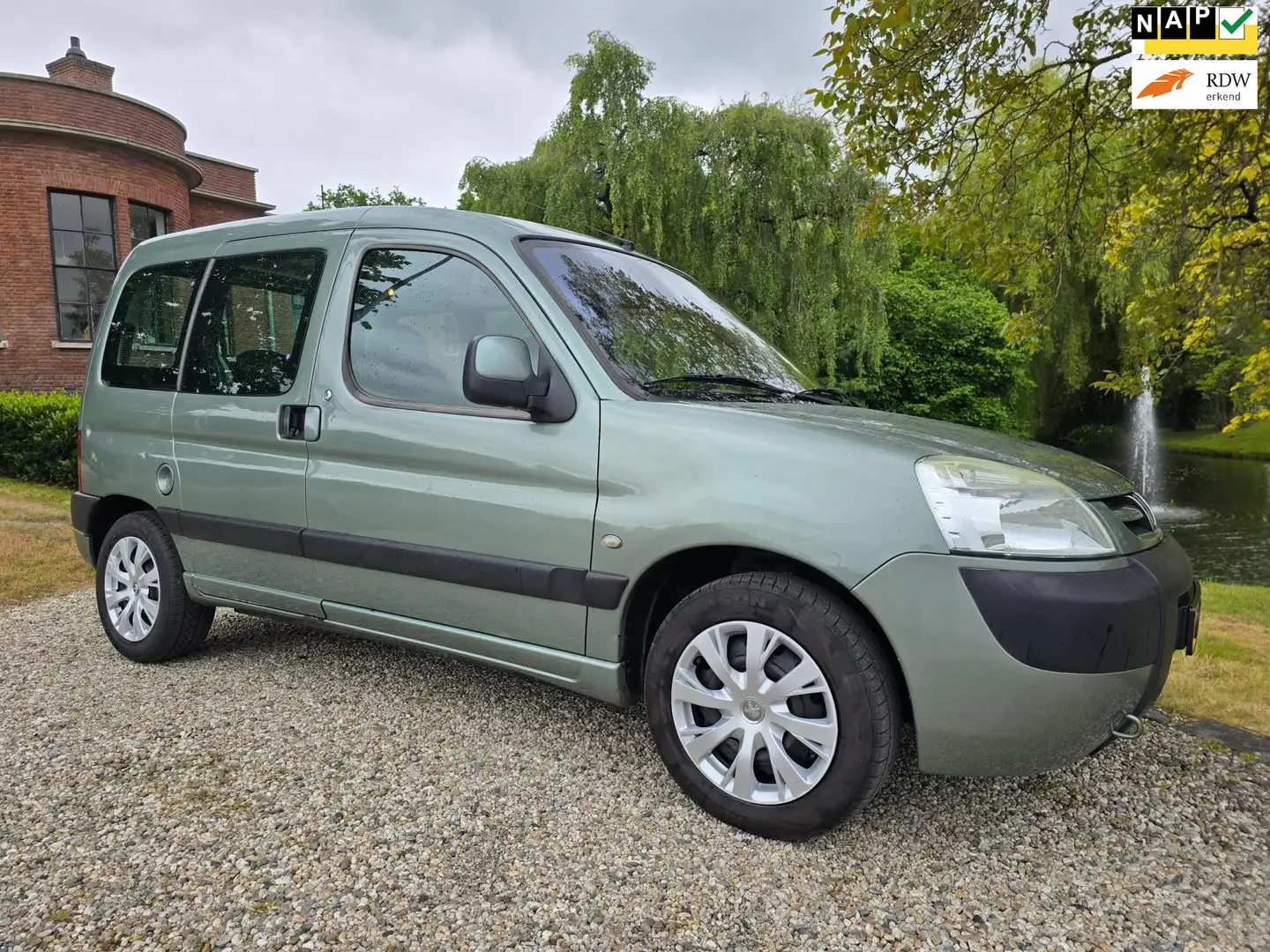 Peugeot Partner MPV 1.6-16V XT AIRCO/cruise *apk:05-2026* Groen - 1