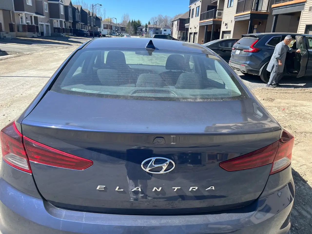 Hyundai ELANTRA снимка Hyundai ELANTRA