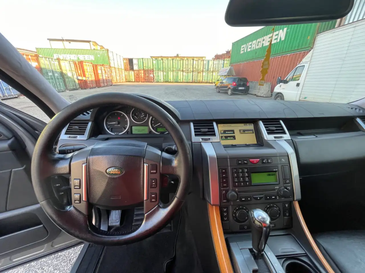 LAND ROVER RANGE ROVER SPORT 2.7 TDV6 HSE | 190 ch | 4X4 | BVA | VOLANT CUIR