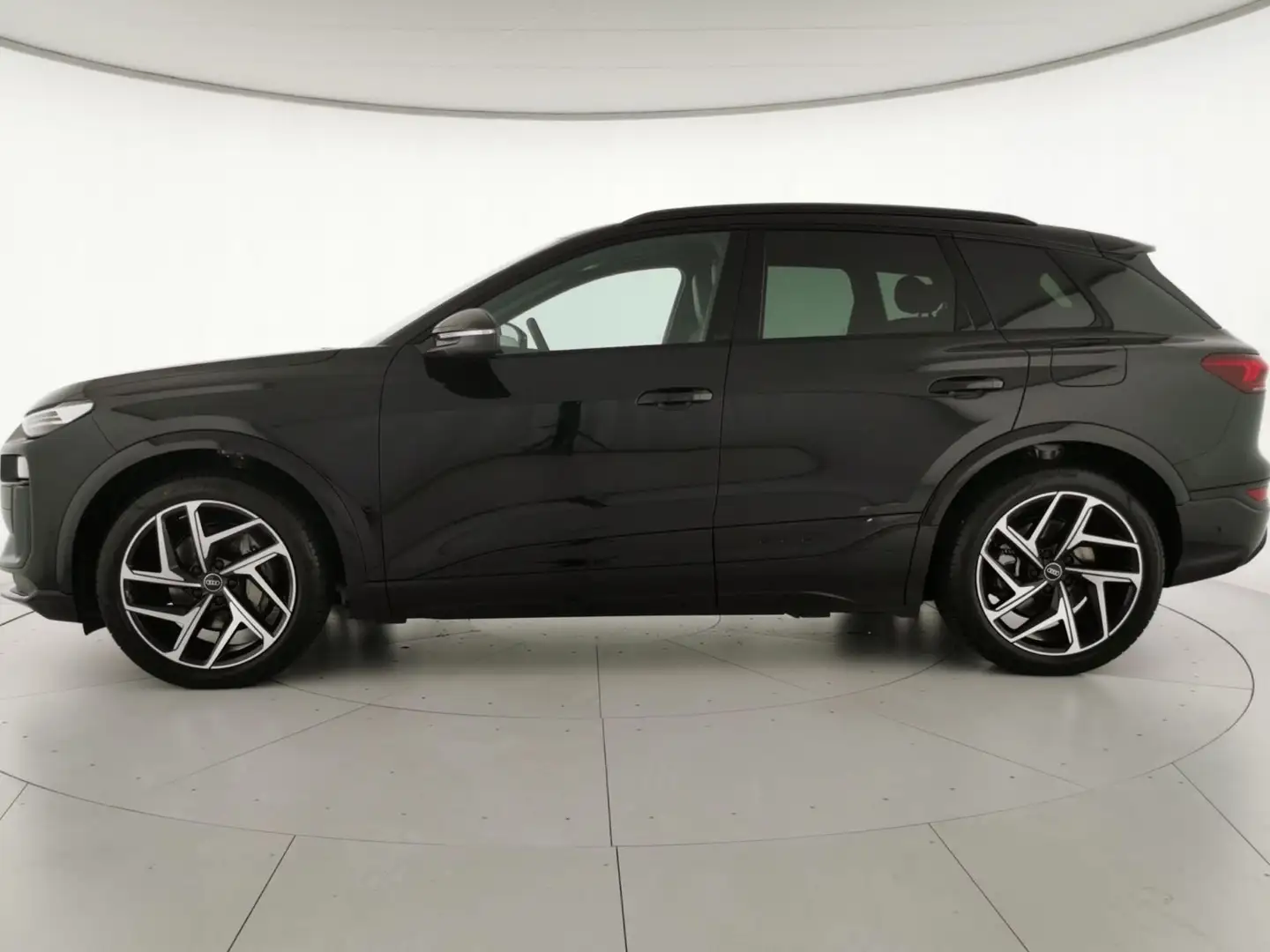 Audi Q6 e-tron quattro S line edition Nero - 2