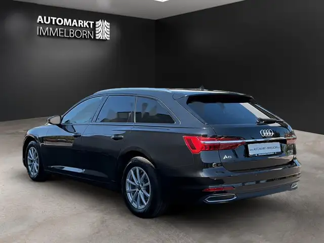 Audi A6 view 6