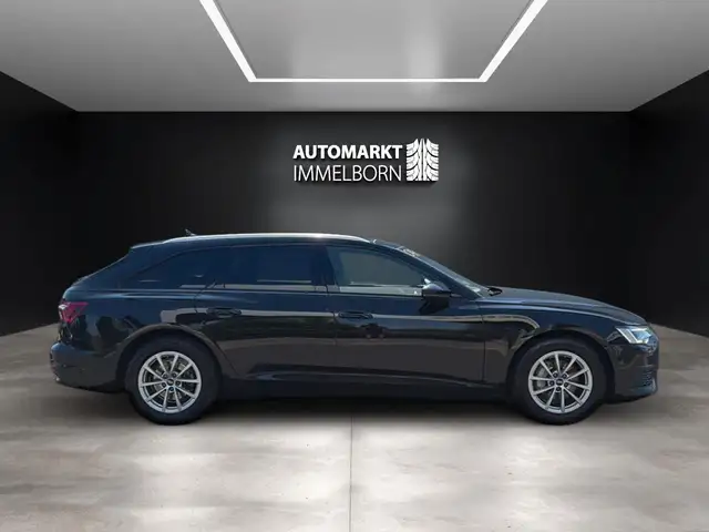 Audi A6 view 11
