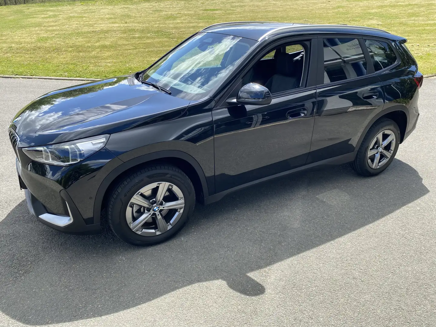 BMW X1 sDrive18i  Navi  PDC Shzg. DAB LED RFK Schwarz - 2