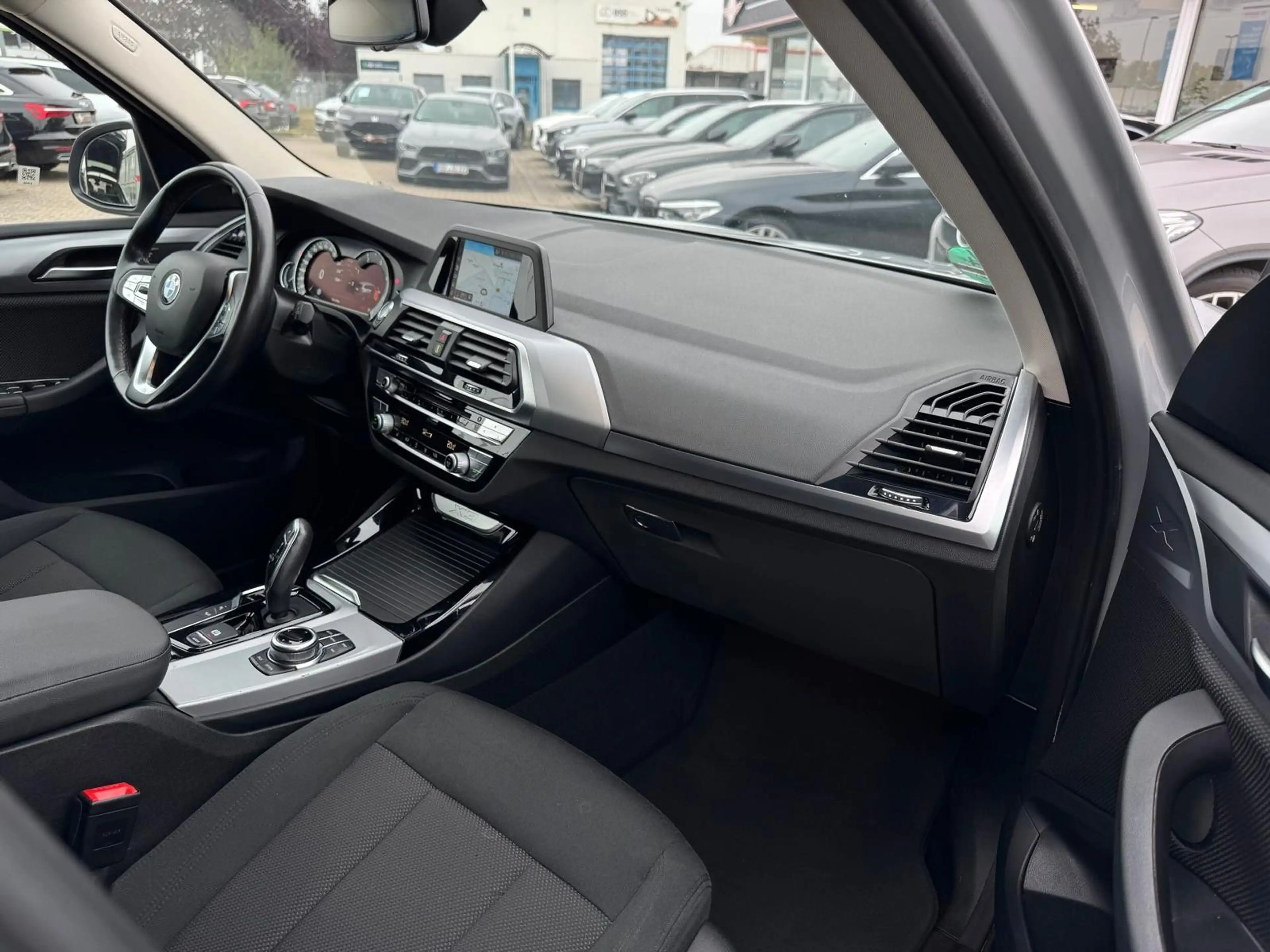 BMW X3 xDrive 20 d"LED"ACC"KAMERA"NAVI"AHK"SPUR ASS. — photo 14