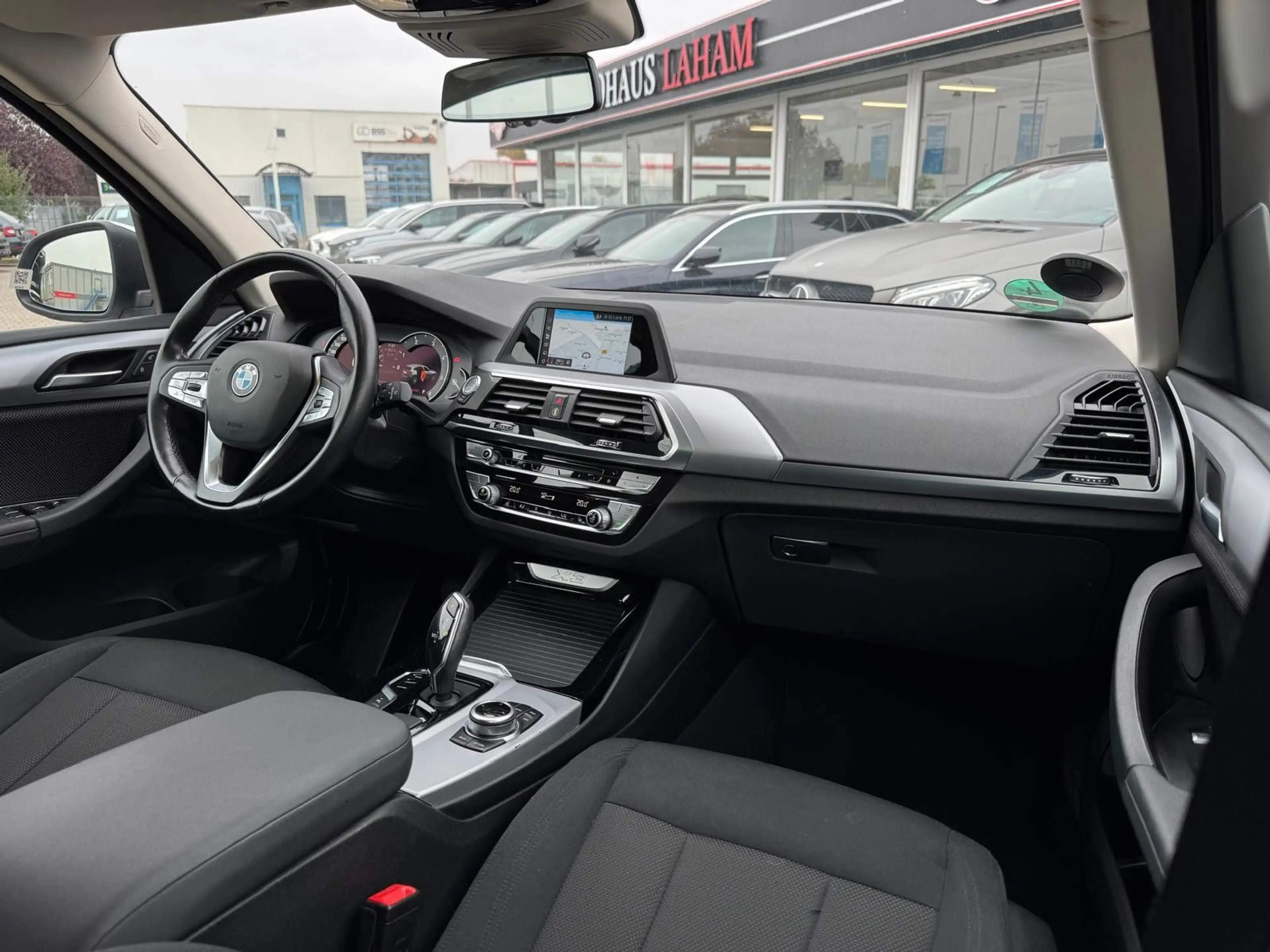 BMW X3 xDrive 20 d"LED"ACC"KAMERA"NAVI"AHK"SPUR ASS. — photo 11