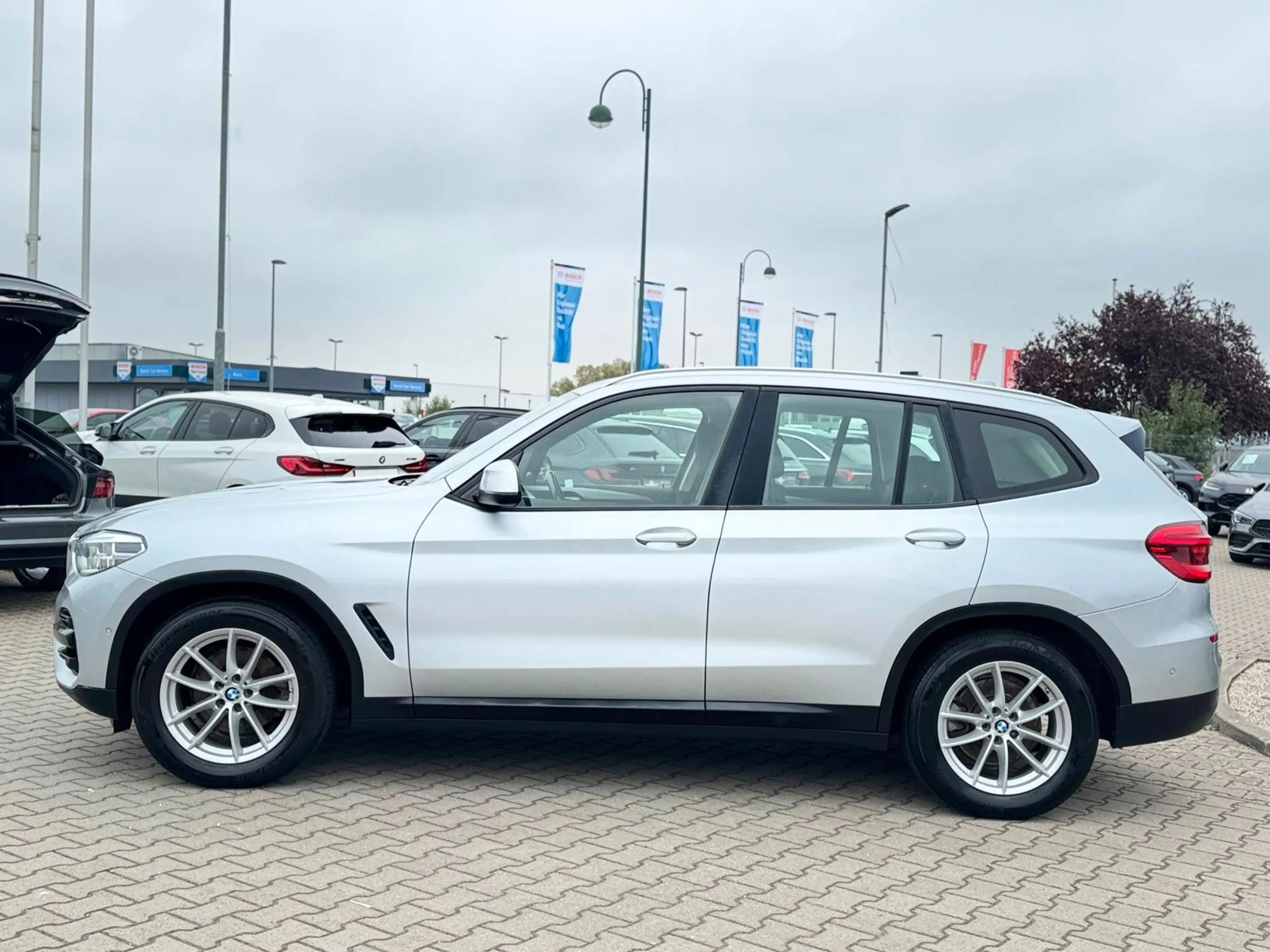 BMW X3 xDrive 20 d"LED"ACC"KAMERA"NAVI"AHK"SPUR ASS. — photo 10