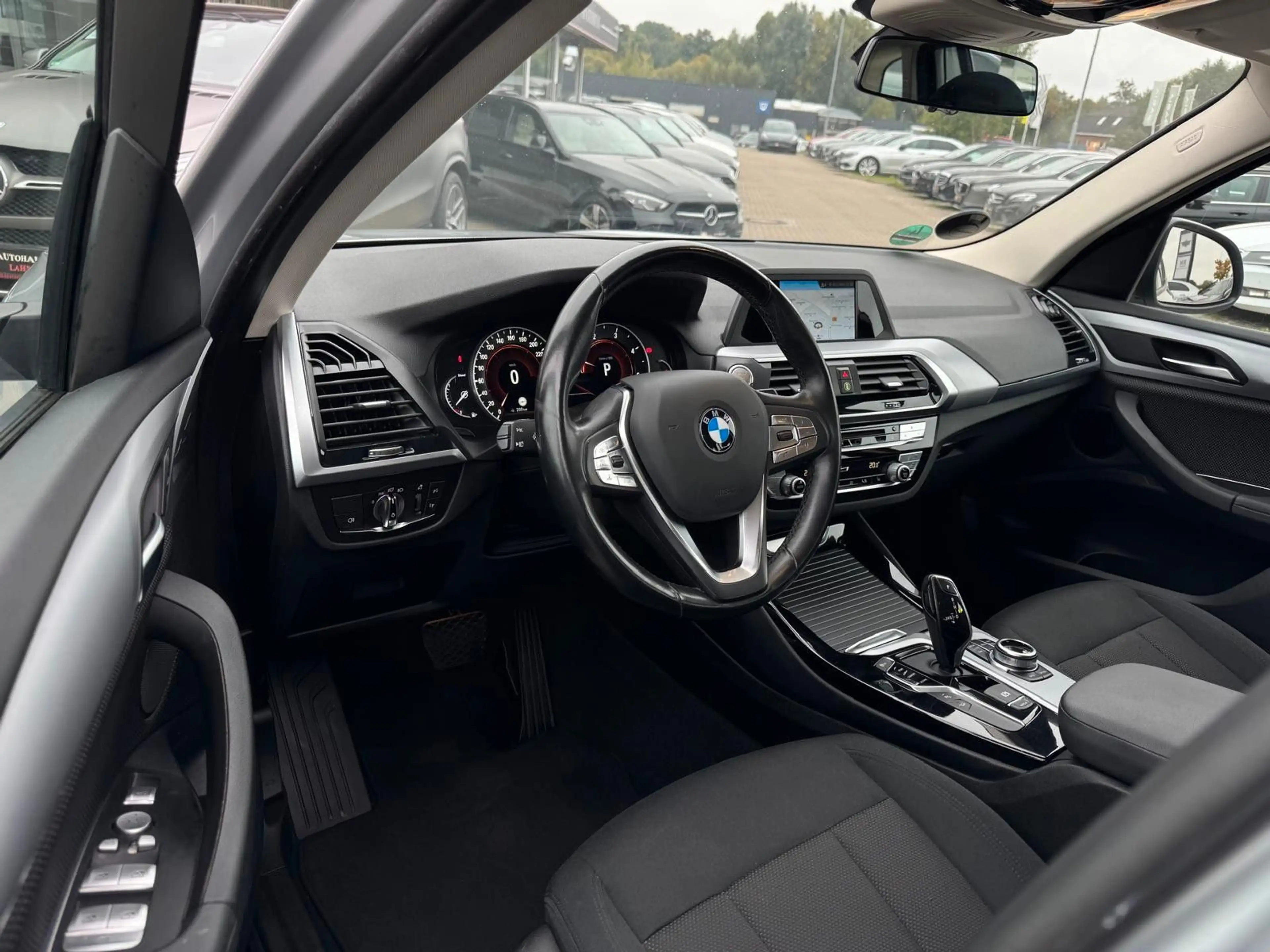 BMW X3 xDrive 20 d"LED"ACC"KAMERA"NAVI"AHK"SPUR ASS. — photo 13