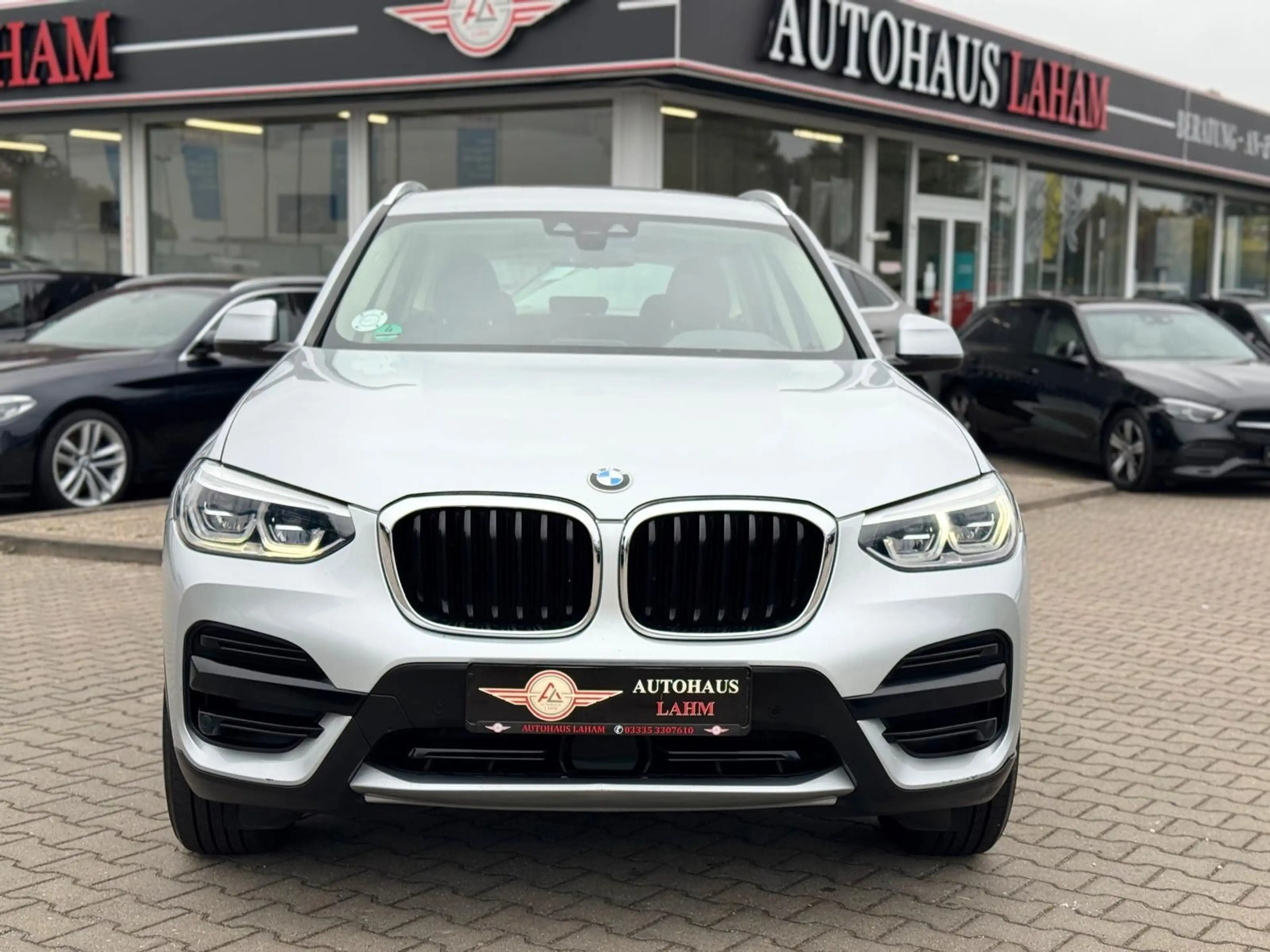 BMW X3 xDrive 20 d"LED"ACC"KAMERA"NAVI"AHK"SPUR ASS. — photo 4