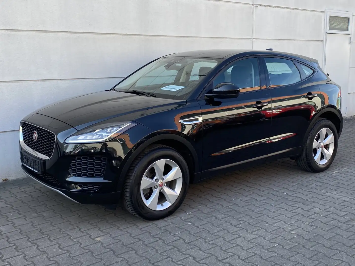 Jaguar E-Pace D150 S AWD S !! GEWERBE EXPORT !! AHK RKam LED elK Schwarz - 2