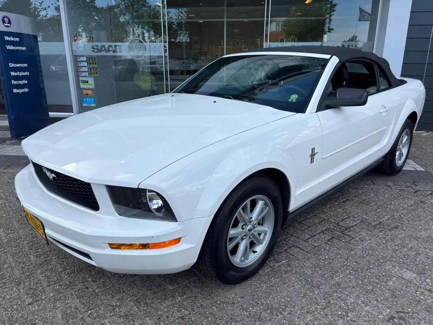 Ford Mustang 4.0 V6 km in miles! Blanc - 2