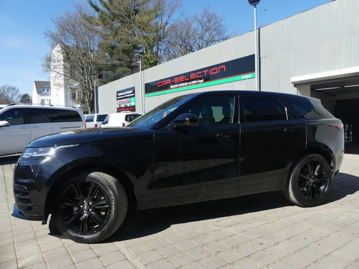 Land Rover Range Rover Velar D300 R-Dynamic MATRIX/PANO/KAM/AHK Чорний - 2