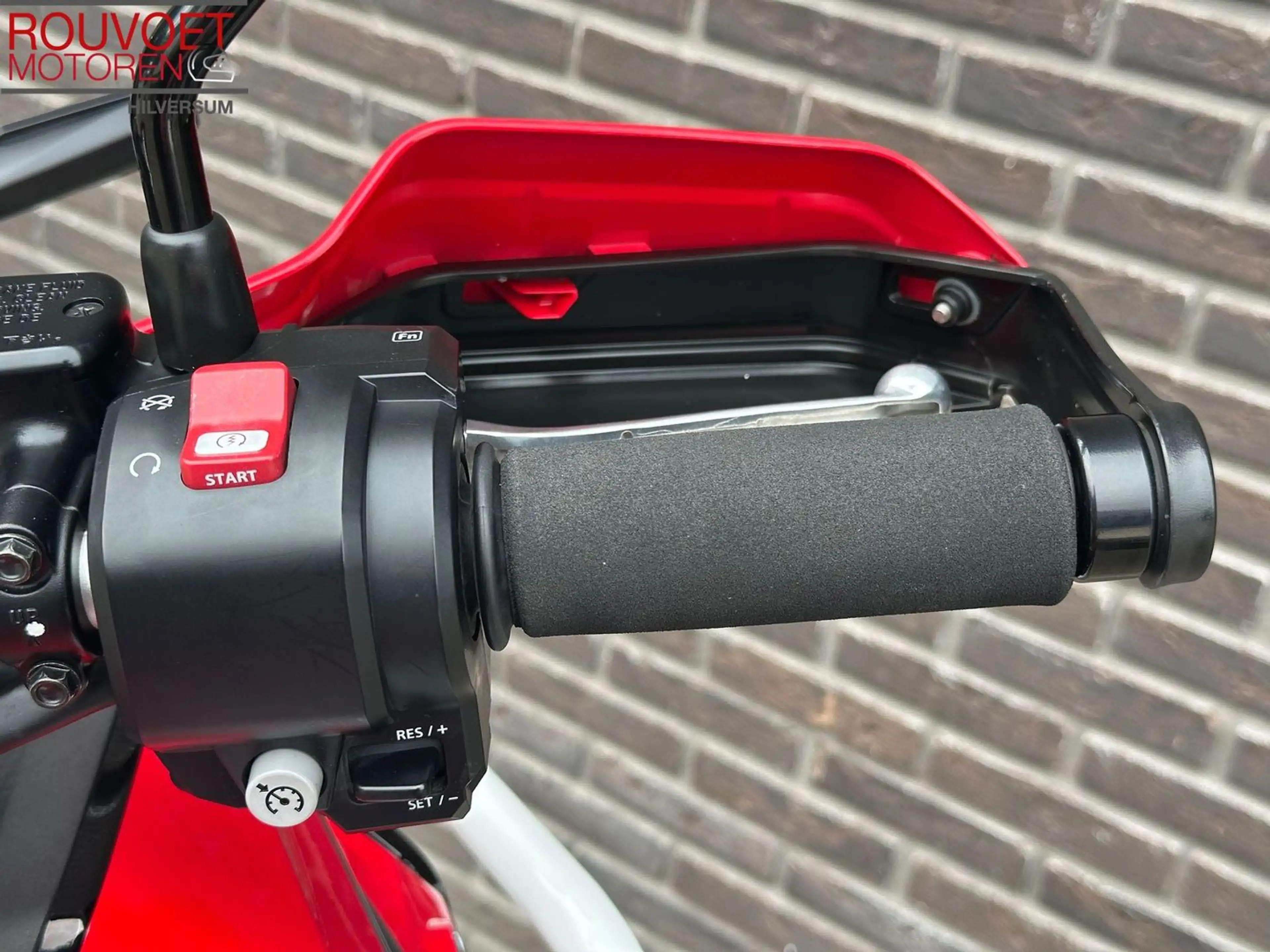 Honda CRF 1100 L AFRICA TWIN — photo 12