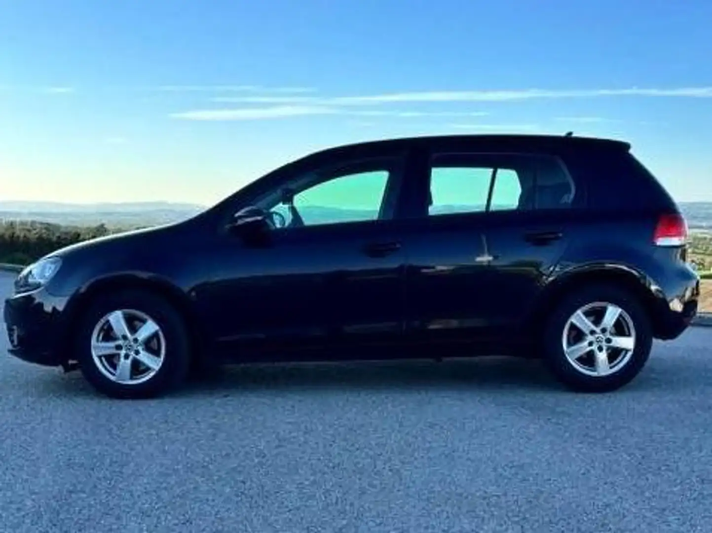 Volkswagen Golf Golf Jubiläum 1,6 TDI DPF Jubiläum Schwarz - 2