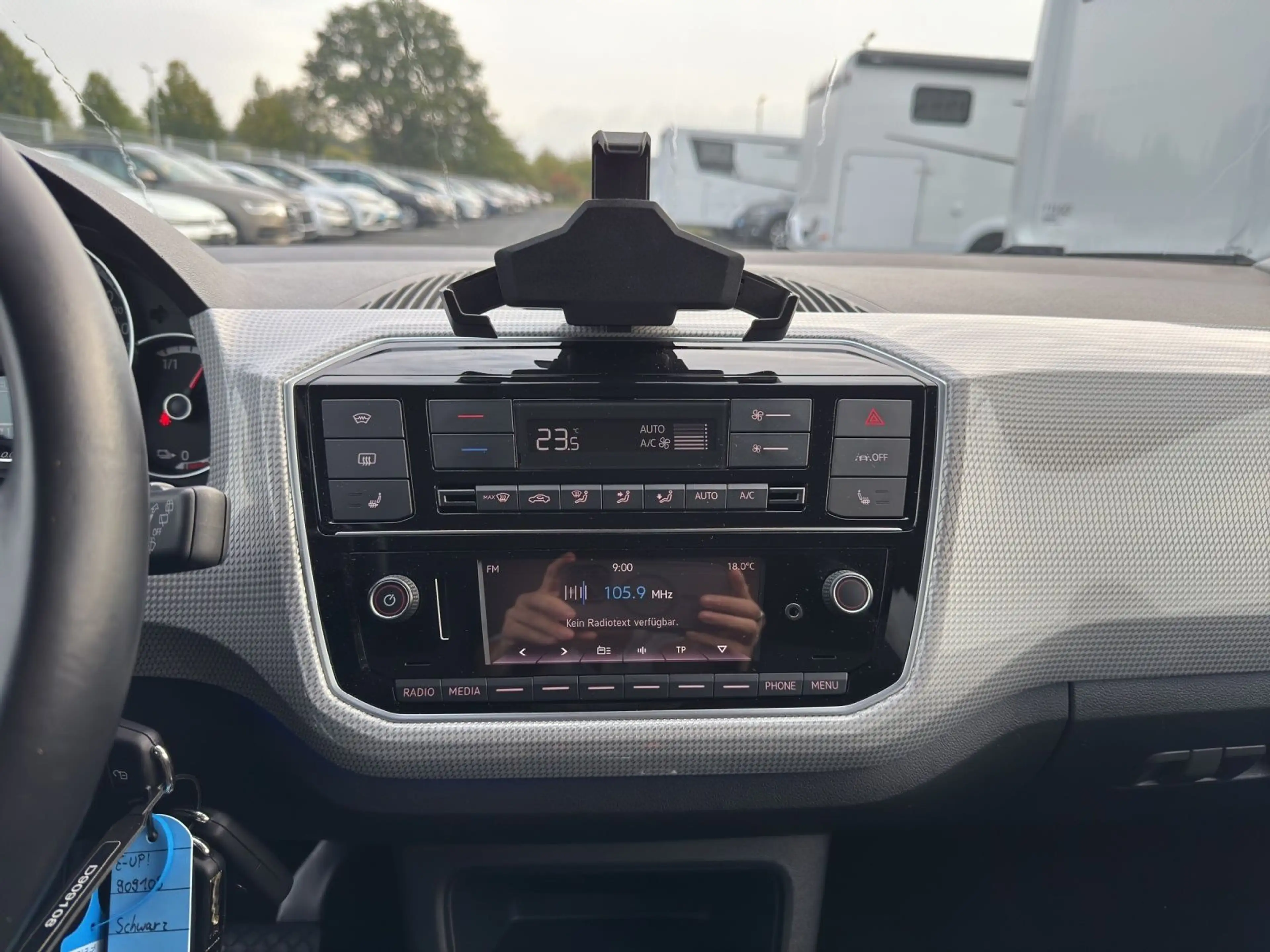 Volkswagen e-up! move-up! EDITION*KAMERA*PDC*SHZ*NAVI*KLIMA — photo 8