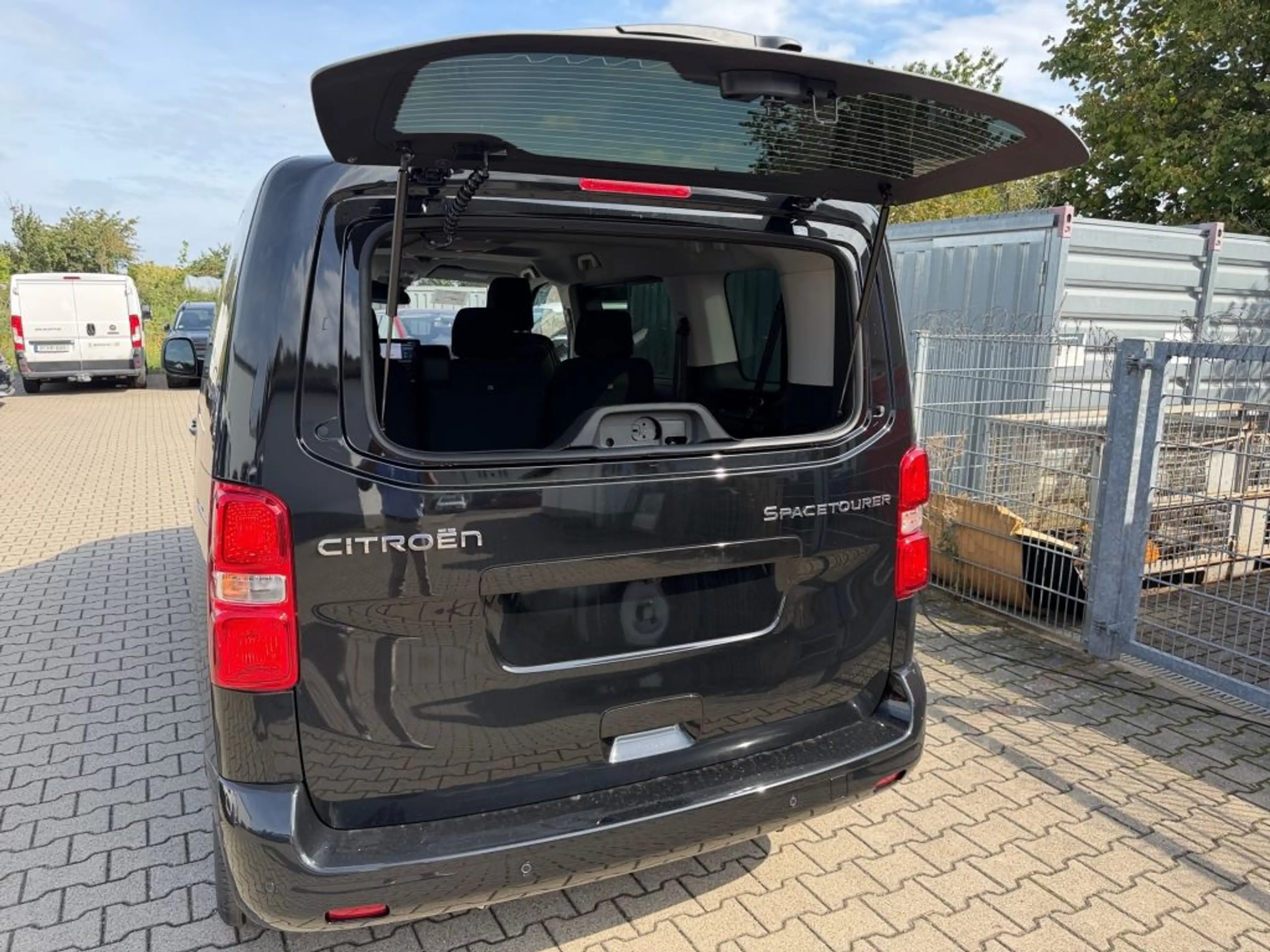 Citroen Spacetourer M Diesel 180 Autm. Plus — photo 11