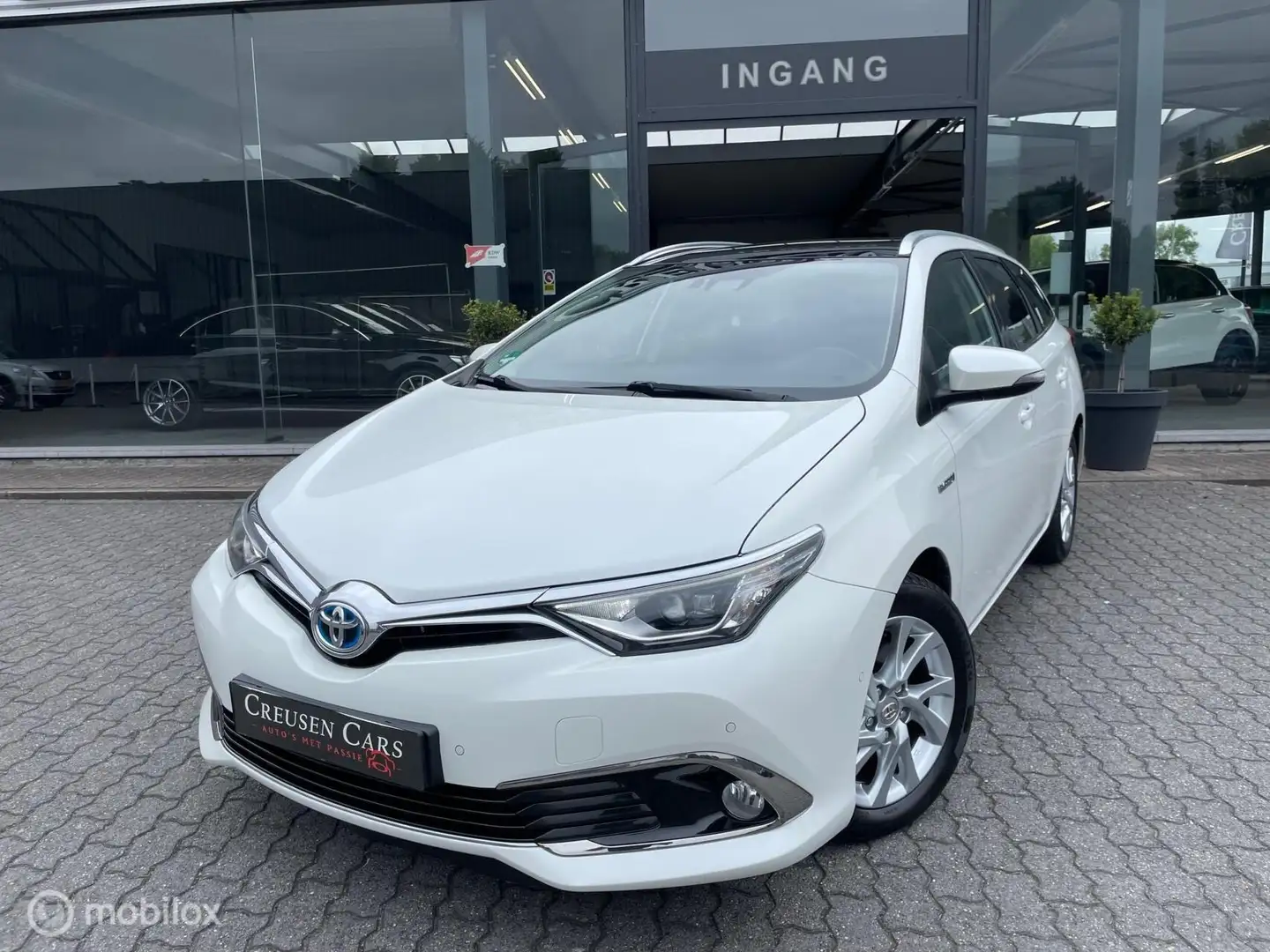 Toyota Auris 1.8 Hybrid Comfort/Led/Navi/Bt/Parkass./Pano/ Wit - 2