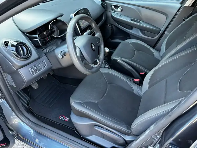 Renault Clio view 13