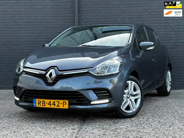 2017 Renault Clio in Grey for sale