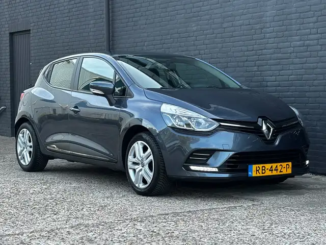 Renault Clio view 7