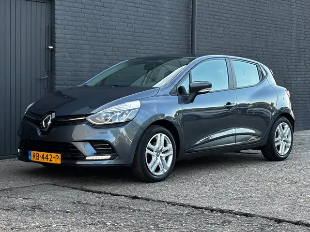 Renault Clio view 12