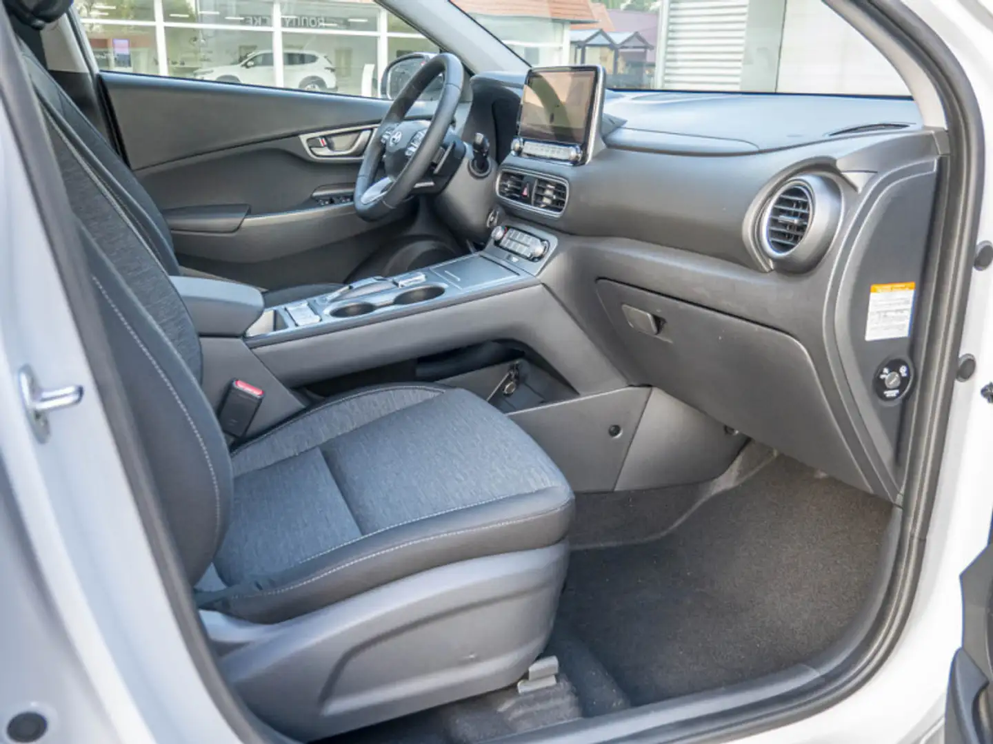 Hyundai KONA Style Elektro 2WD Weiß - 2
