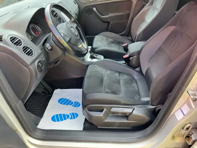 Volkswagen Golf Plus view 12