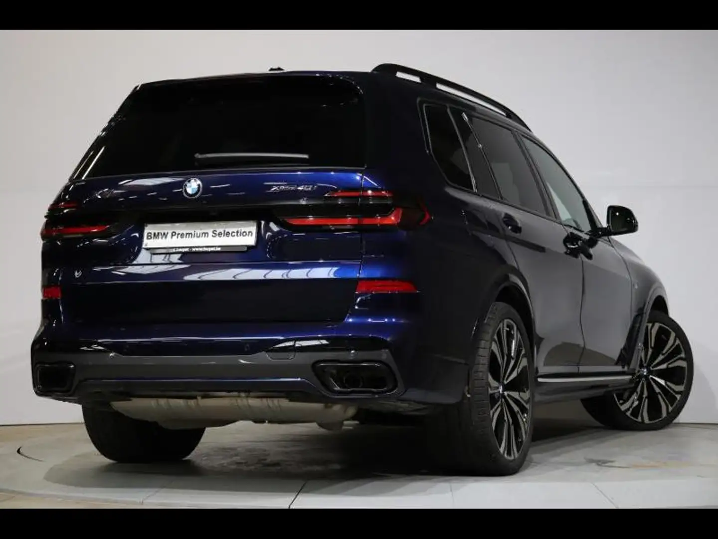 BMW X7 xDrive40i Kit M Sport BMW Individual - Comfort Sea Azul - 2