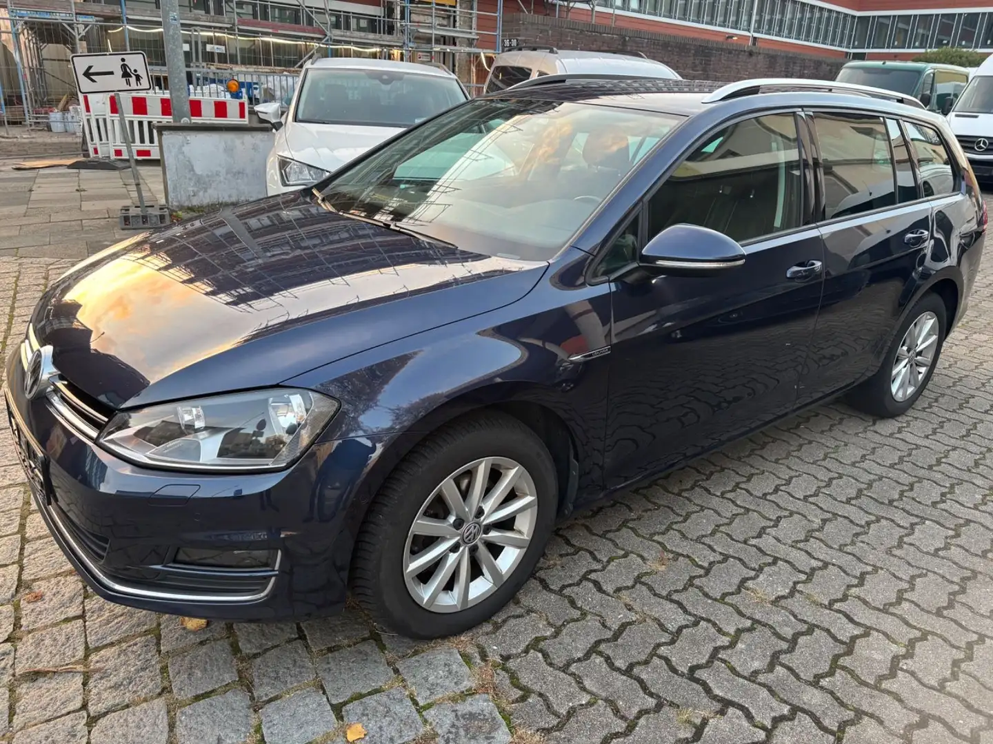 Volkswagen Golf VII Variant Lounge BMT Klimaautom.Navi Eu-6 Blau - 1