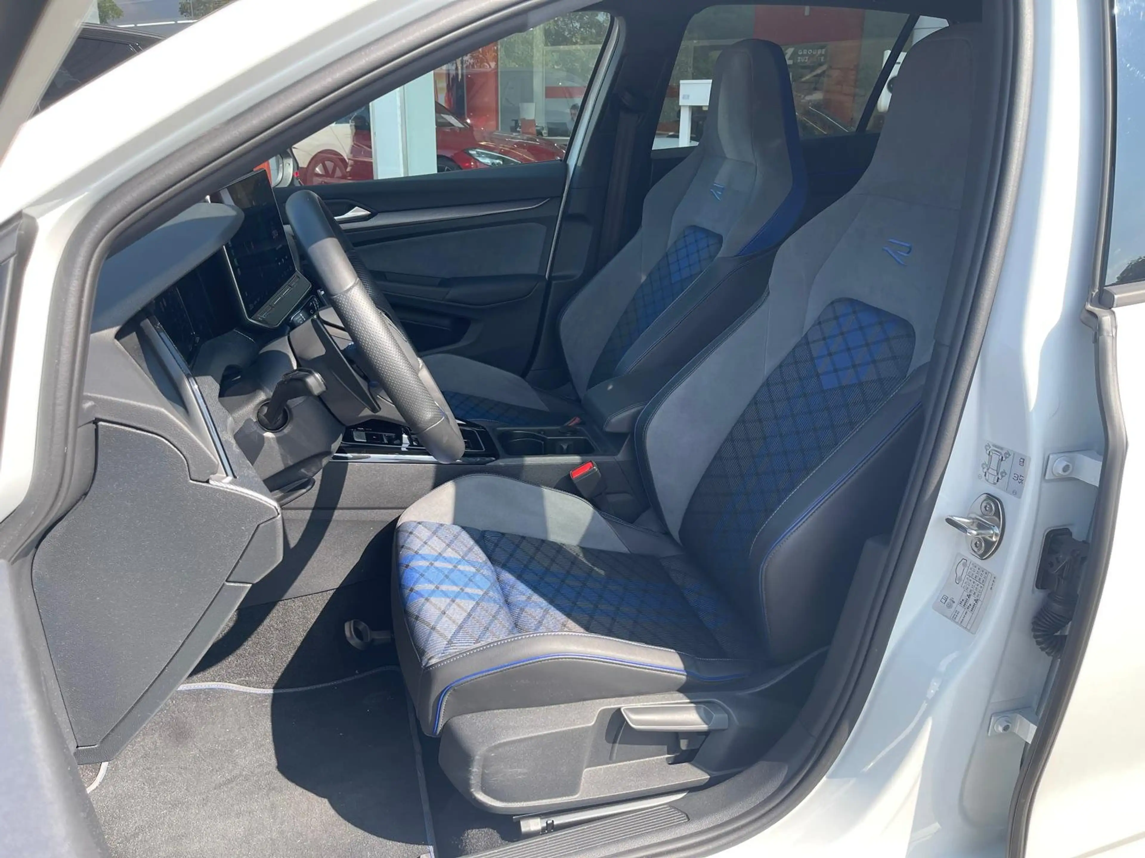 Volkswagen Golf R 2.0 TSI OPF 4Motion DSG GARANTIE JUSQU'A 36 MOIS — photo 11