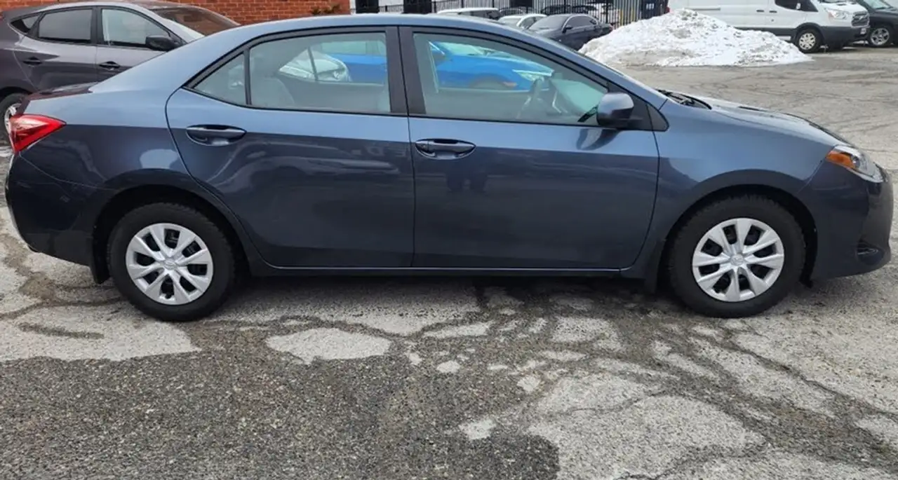 Toyota Corolla снимка Toyota Corolla