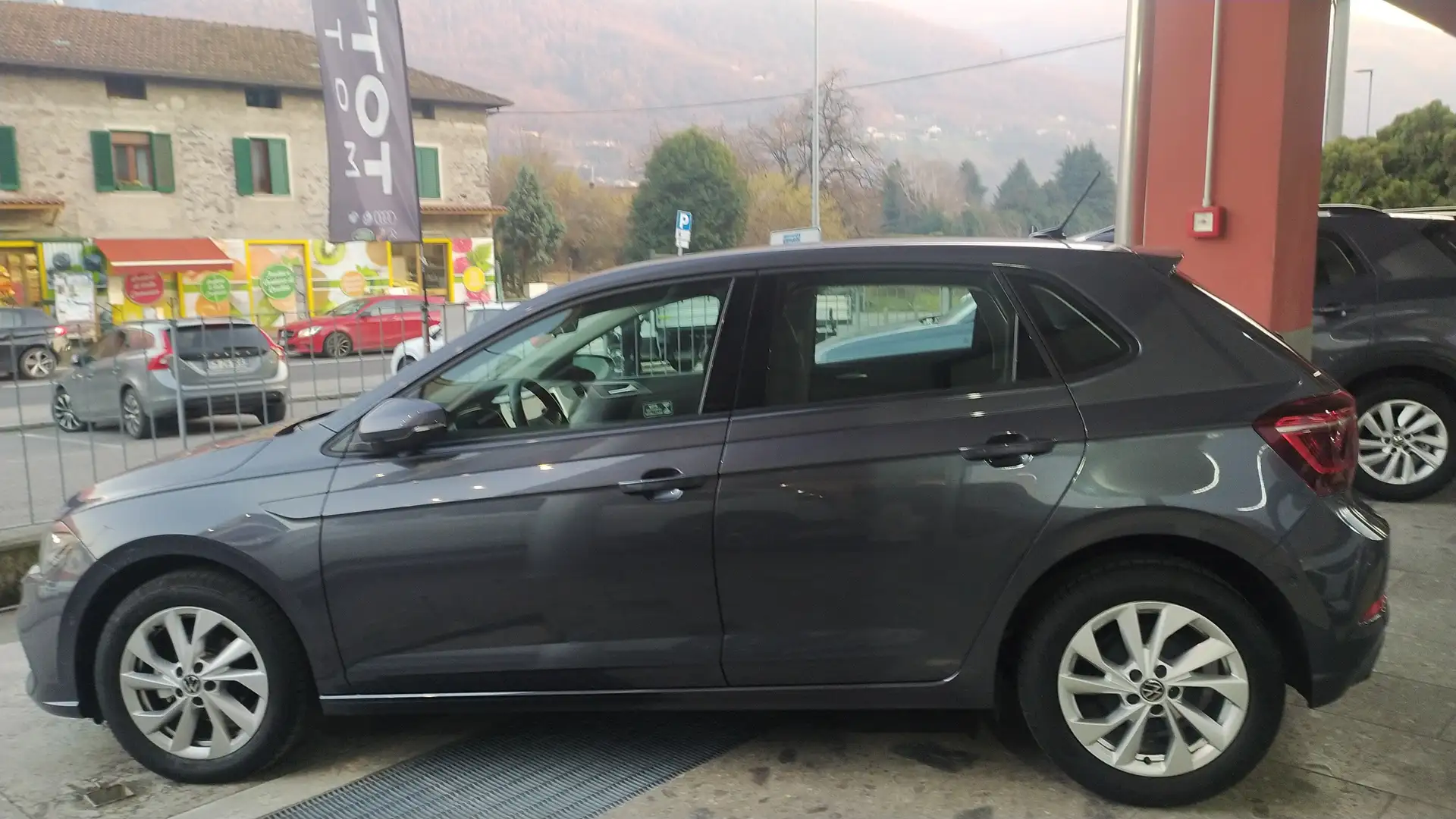Volkswagen Polo Polo 1.0 tsi Style 95cv Grigio - 2