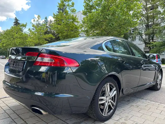Jaguar XF view 5