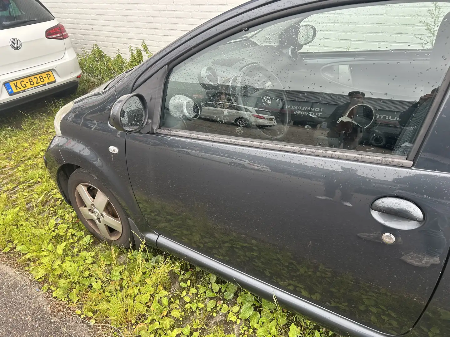 Toyota Aygo 1.0-12V opknapper Gris - 2