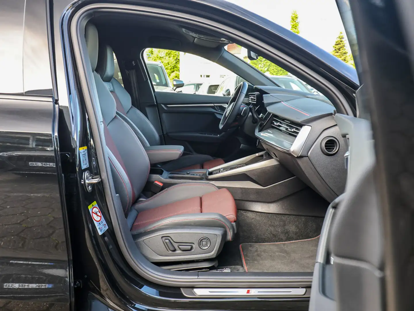 Audi S3 Schwarz - 2