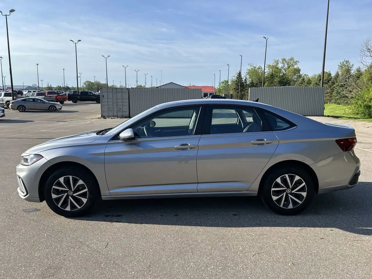 Volkswagen Jetta снимка Volkswagen Jetta