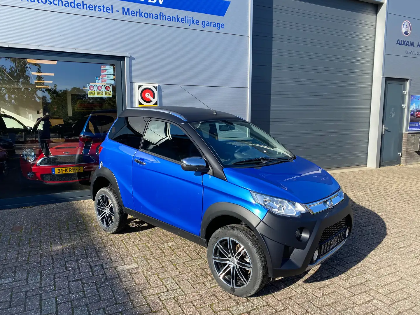 Aixam Crossover ABS - Achteruitrijcamera - 1 jaar Garantie Blauw - 2